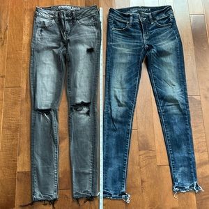 2 American Eagle, super low rise jegging. Size 0 Regular. Very good condition.